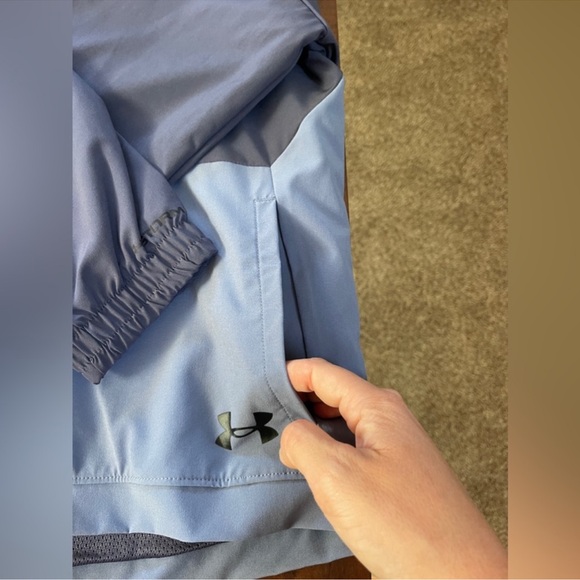 Under Armour Gray Full-Zip Wind Breaker Water Resistant Running Jacket - Picture 4 of 10